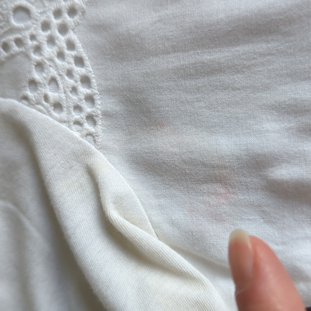 Gap Lace Eyelet Front Top - Picture 10 of 17
